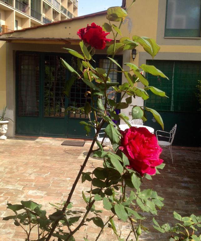 La Piccola Oasi Con Parcheggio Apartment Florence Exterior photo